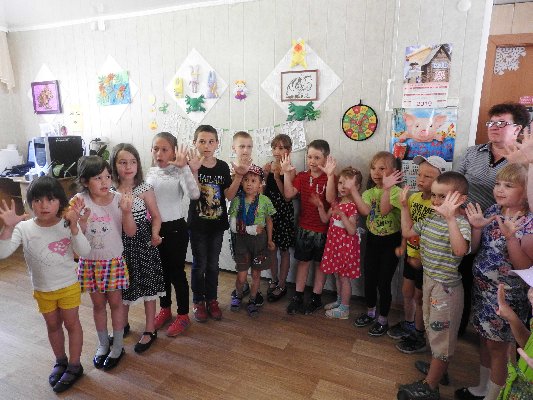 Благотворительная акция « Добрый шкаф», посвящённая Дню защиты детей