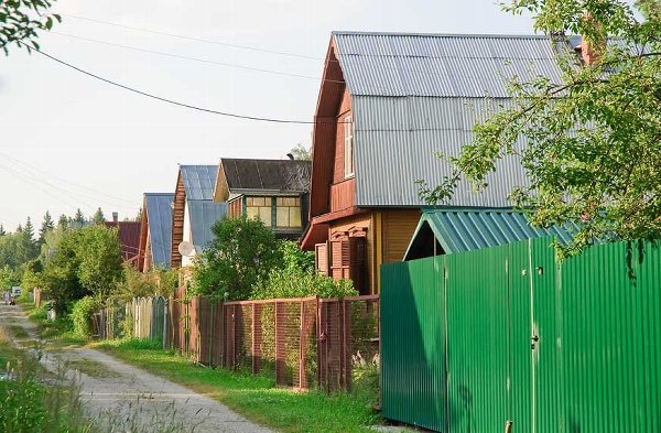 По поручению Губернатора Алексея Текслера собственникам нежилых помещений в СНТ и ОНТ, подтопленных в результате ЧС, выплатят по 75 тысяч рублей