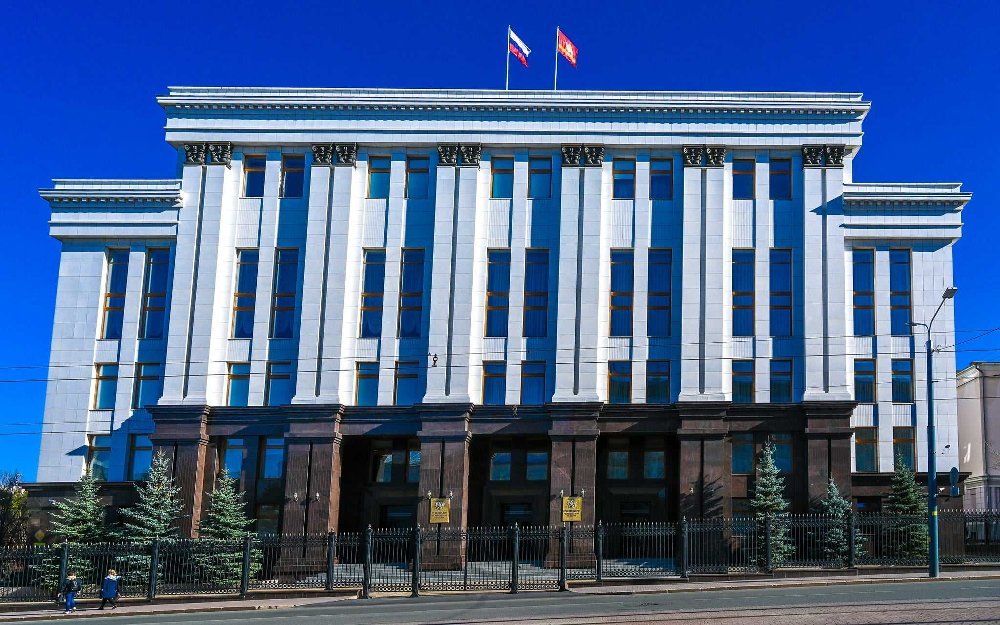 По решению губернатора Челябинской области Алексея Текслера сельским специалистам в два раза увеличат компенсацию на оплату ЖКУ