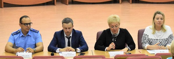 В Министерстве социальных отношений обсудили меры по противодействию коррупции